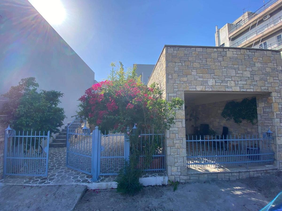 纳弗帕克托斯Πέτρινο Στη Θάλασσα公寓 外观 照片