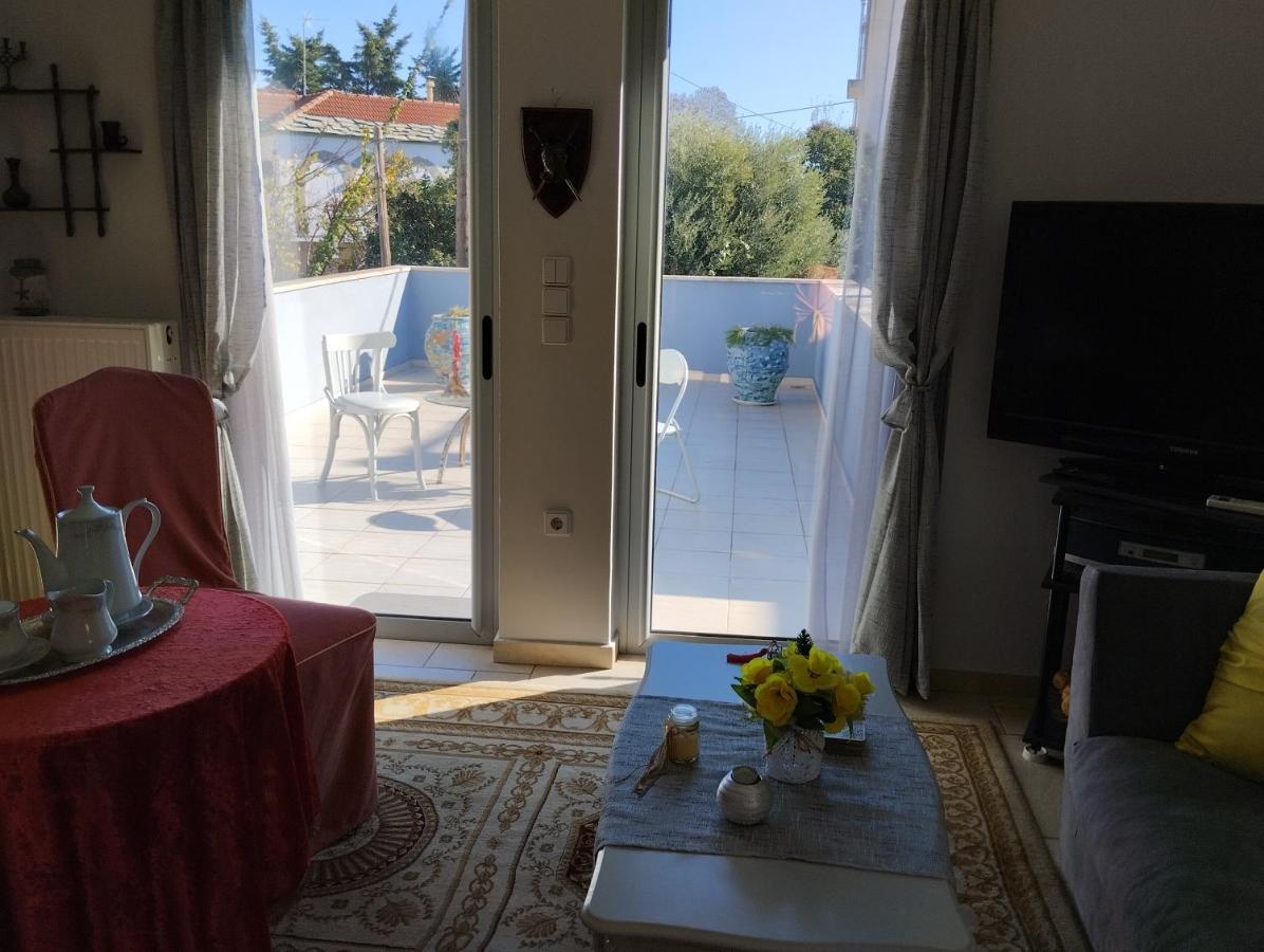 纳弗帕克托斯Πέτρινο Στη Θάλασσα公寓 外观 照片